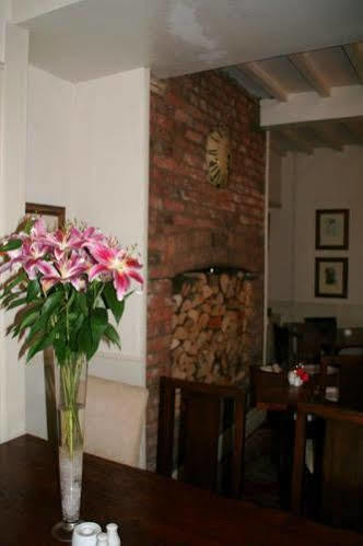 The Cross Keys Hotel Llanymynech Luaran gambar